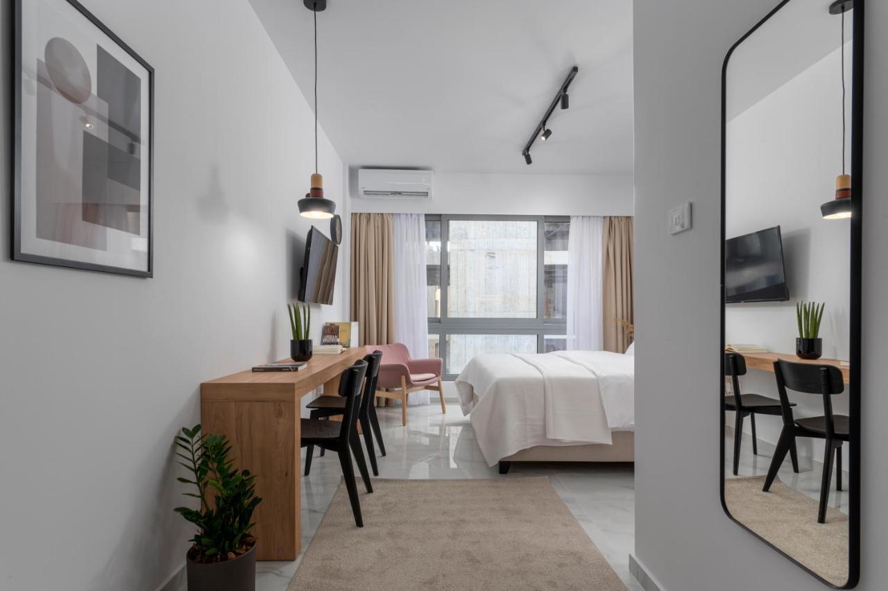 Ιωκα Suites / The Urbitality Project Tesalonika Bagian luar foto